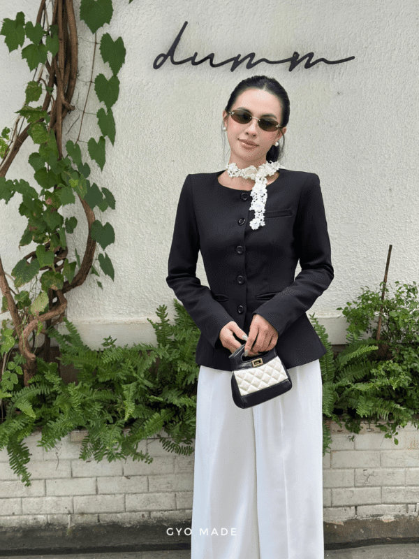 Áo Vest Nữ Cổ Tròn Đen Thanh Lịch Cao Cấp