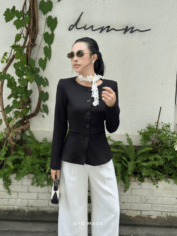 Áo Vest Nữ Cổ Tròn Đen Thanh Lịch Cao Cấp
