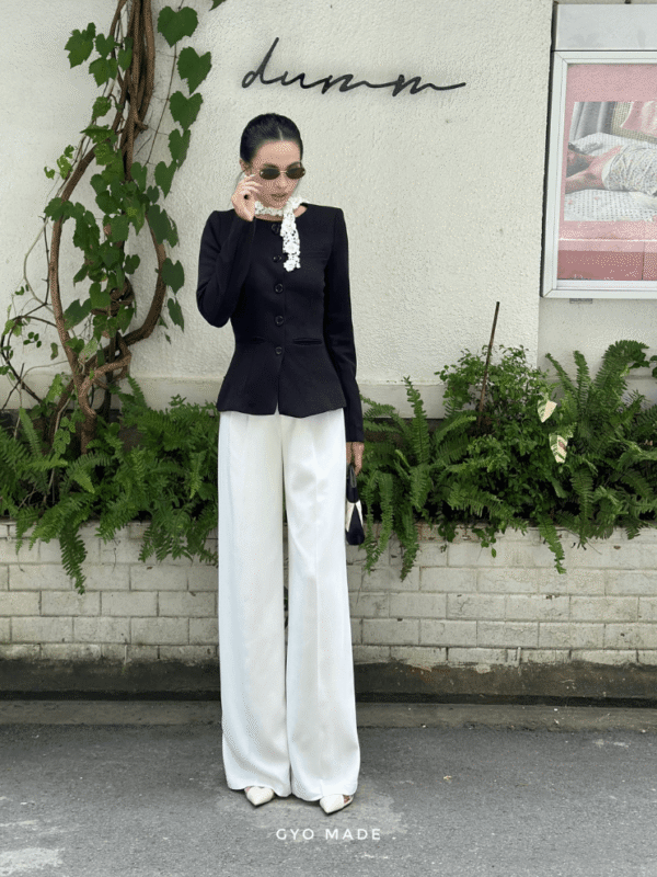 Áo Vest Nữ Cổ Tròn Đen Thanh Lịch Cao Cấp