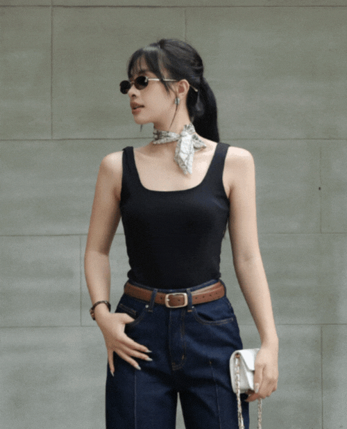 Áo ba lỗ cổ vuông đen