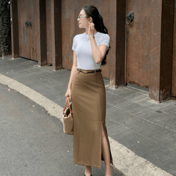 Chân Váy Dài Xẻ Tà Nâu