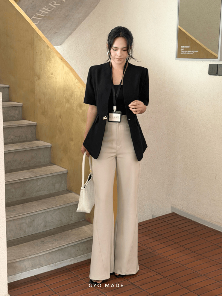 Quần Kaki Nữ Twill Dáng Loe Nhẹ - Hình ảnh 4